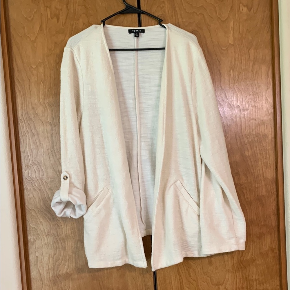 Torrid cream cardigan with pockets
